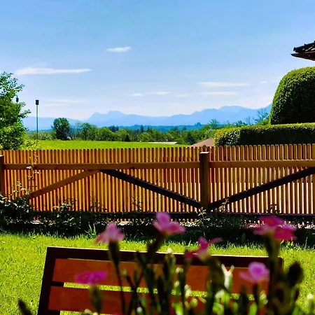 Holiday home Berge Und Mit Whirlpool Und Sauna *